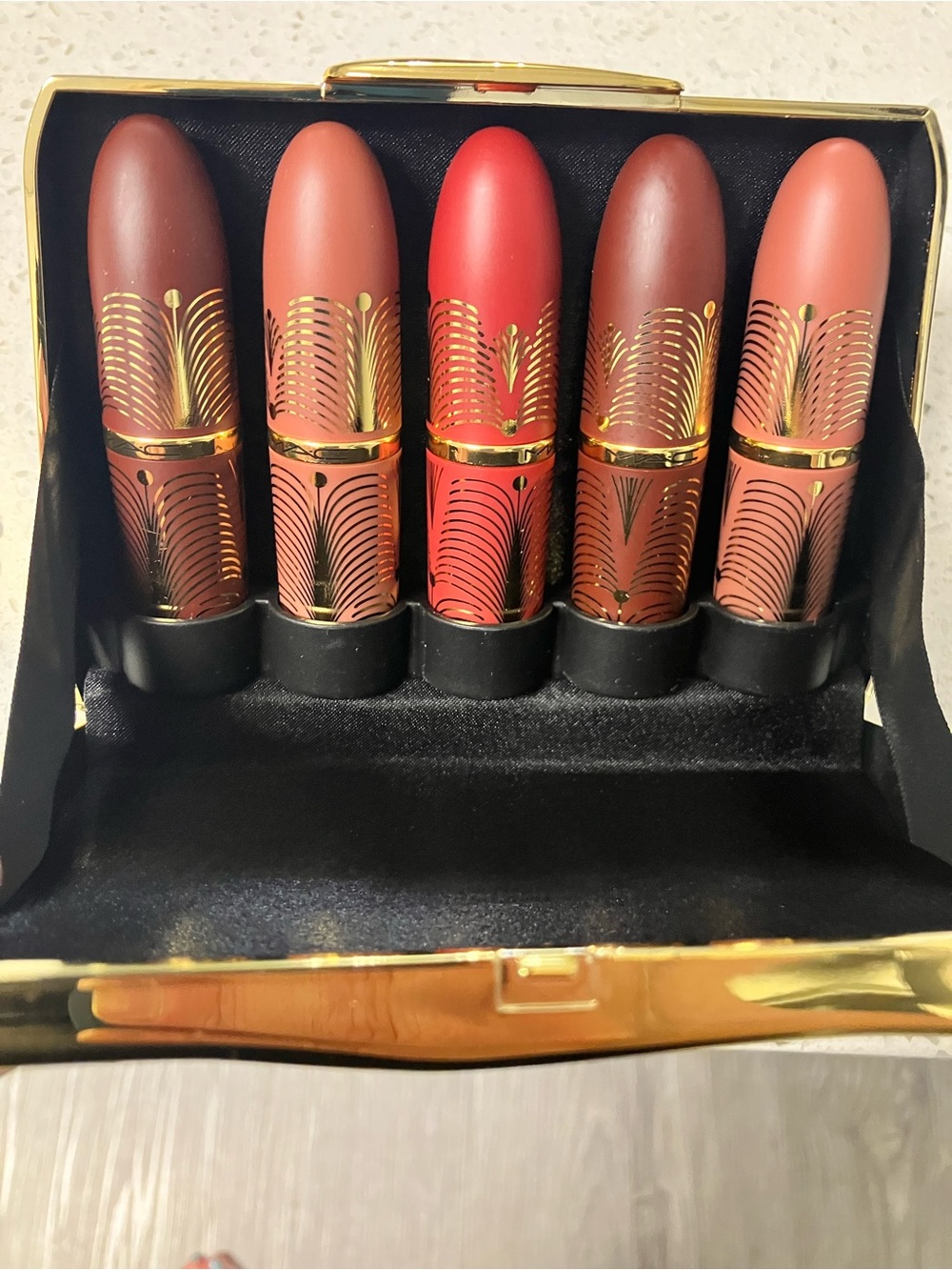Matte Lipstick Set Gold Limited Edition Clutch